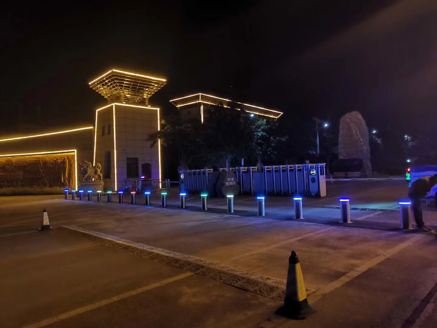 诸城电动液压一体升降柱 哪家好